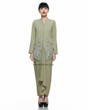 BAJU KEBAYA / BAJU KEBAYA PENDEK / KEBAYA PENDEK / KEBAYA KLASIK / KEBAYA MODEN / KEBAYA PARIO / MATCHA GREEN
