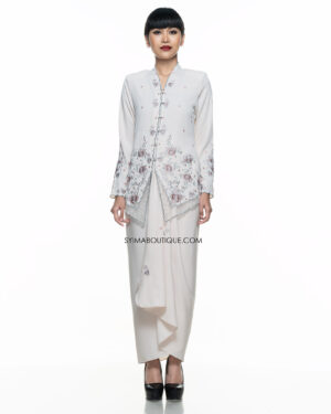 BAJU KEBAYA / BAJU KEBAYA PENDEK / KEBAYA PENDEK / KEBAYA KLASIK / KEBAYA MODEN / KEBAYA PARIO / CREAM